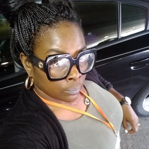 Meet your Posher, Latoya